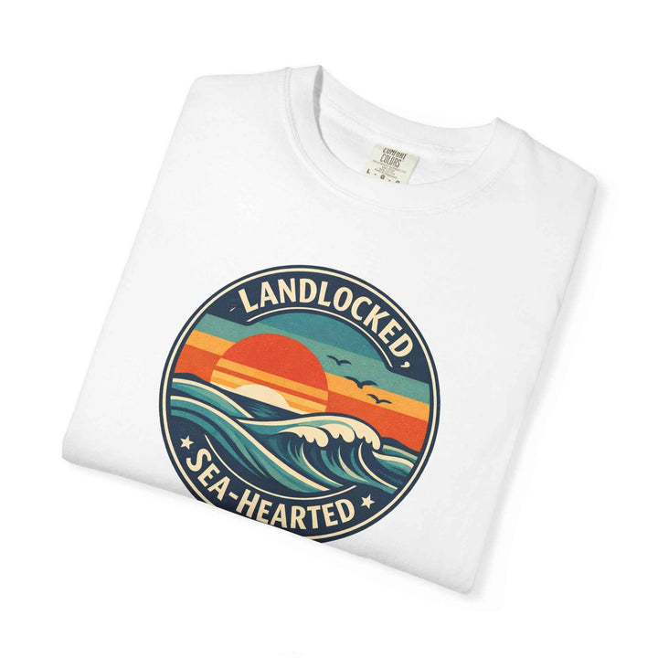 Landlocked Sea-Hearted Sunset Graphic T-Shirt, Vintage Retro Fashion Unisex Tee