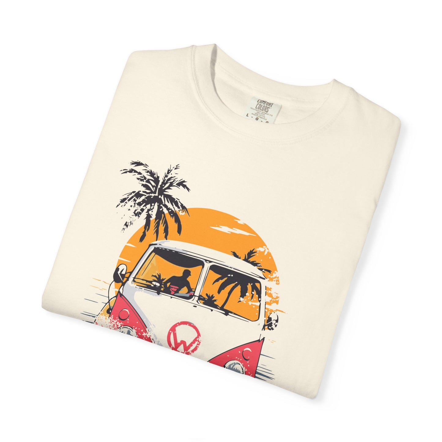 Retro Beach Wagon Cruiser T-shirt, Vintage Summer Tee, Unisex Graphic Shirt, Beach Vibes Apparel, Travel Lover Gift, Cool Vacation Wear