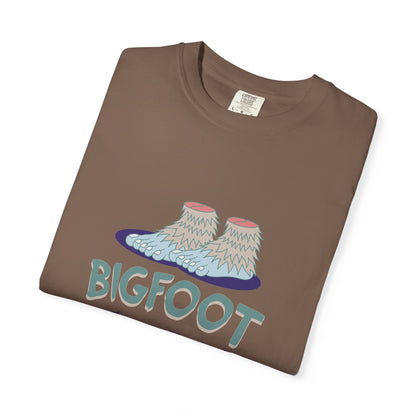 Bigfoot Beach Apparel T-Shirt, Unisex Summer Tee, Casual Graphic Shirt, Fun Gift for Outdoor Lovers, Beach Vacation Wear