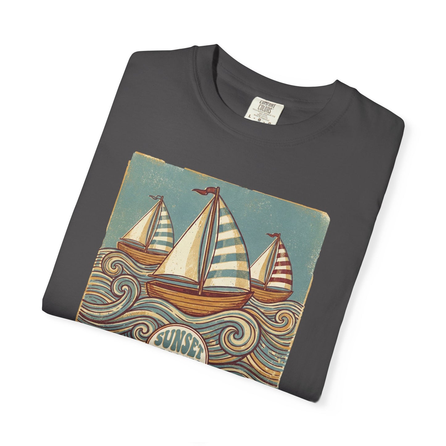 Sunset Regatta graphic T-Shirt - Vintage Summer Sailing Nautical Vibe Tee