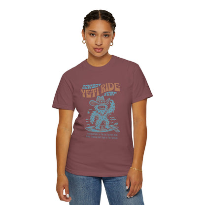Cowboy Yeti Surfing T-Shirt with Cute Owl Design, Funny Casual Tee for Everyday Wear, Gift for Nature Lovers, Birthday Present, Cute Animal [...]