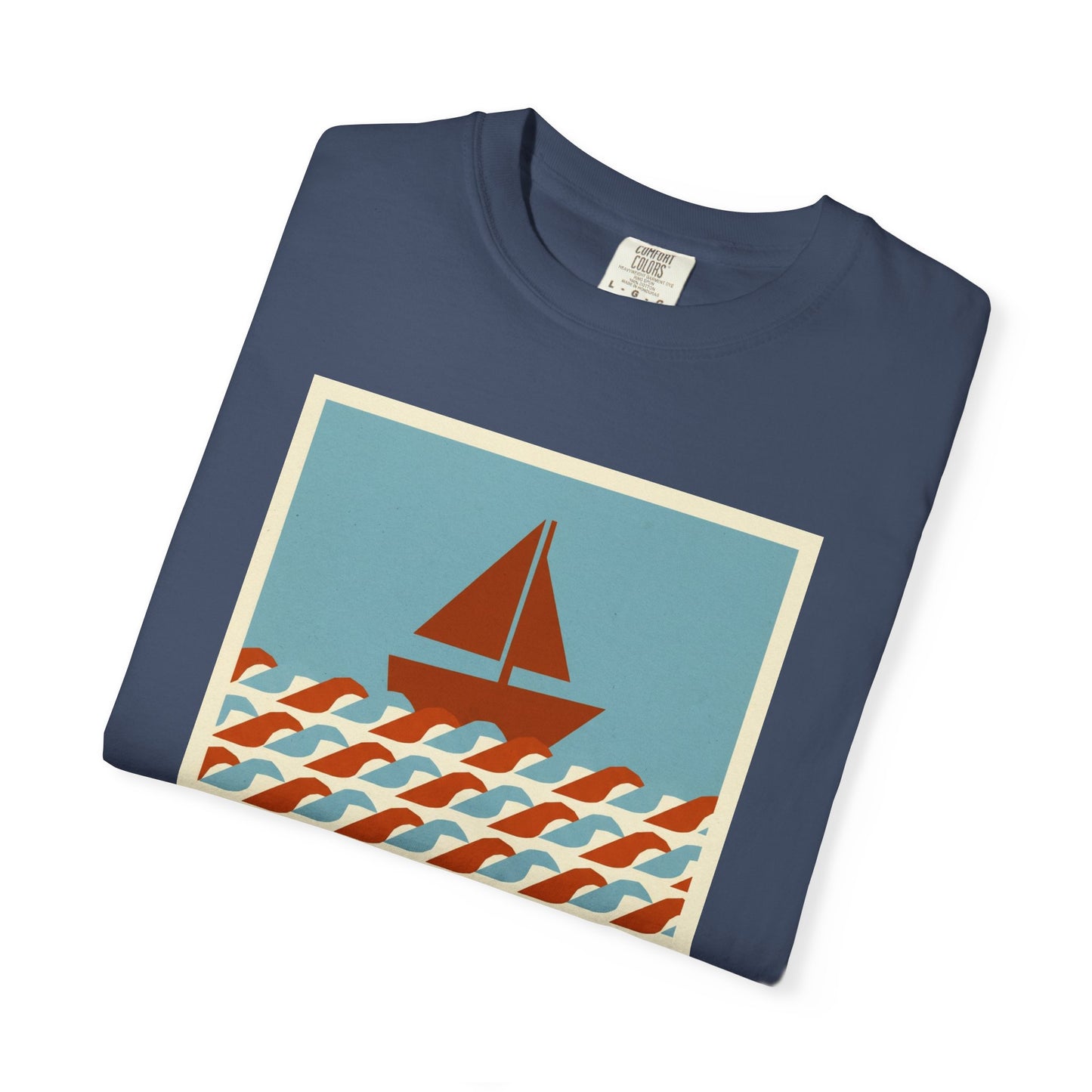 Retro Sailing Club Graphic T-Shirt - Vintage Vibe Sailboat Graphic Tee