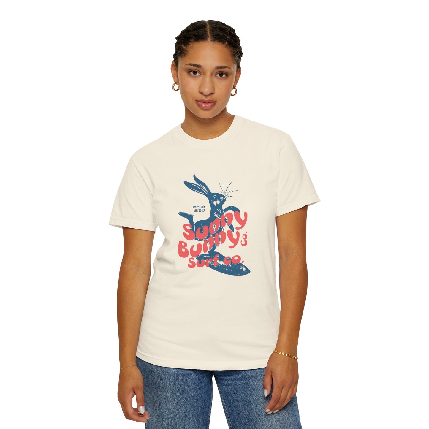 Playful Bunny Surfer Unisex Vintage T-shirt for Surf Lovers, Graphic Tee, Beachwear, Summer Vacay, Unique Gift for Her Or Him