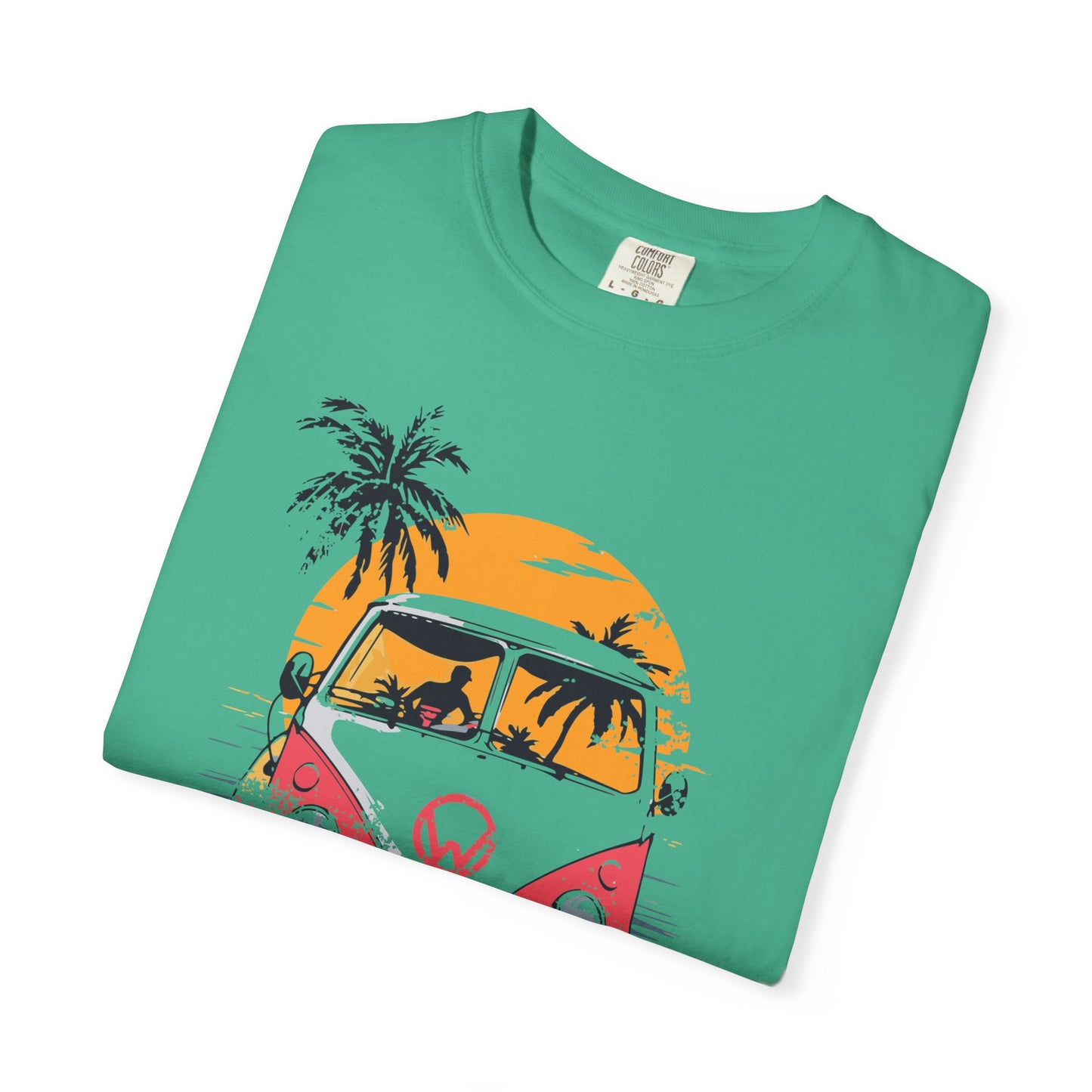 Retro Beach Wagon Cruiser T-shirt, Vintage Summer Tee, Unisex Graphic Shirt, Beach Vibes Apparel, Travel Lover Gift, Cool Vacation Wear