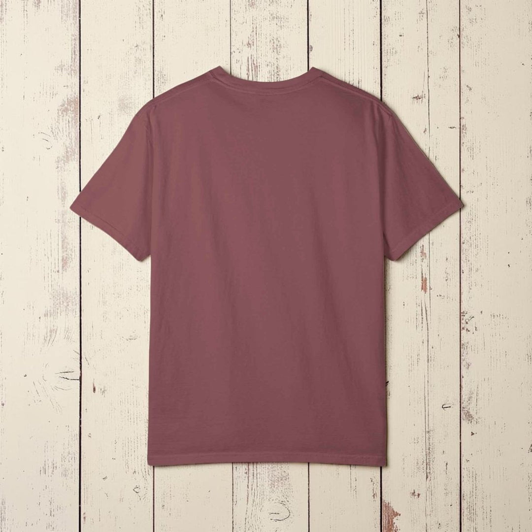 Vintage Wood Faded Lobster Graphic T-Shirt, 100% Ring-Spun Garment-Dyed Cotton