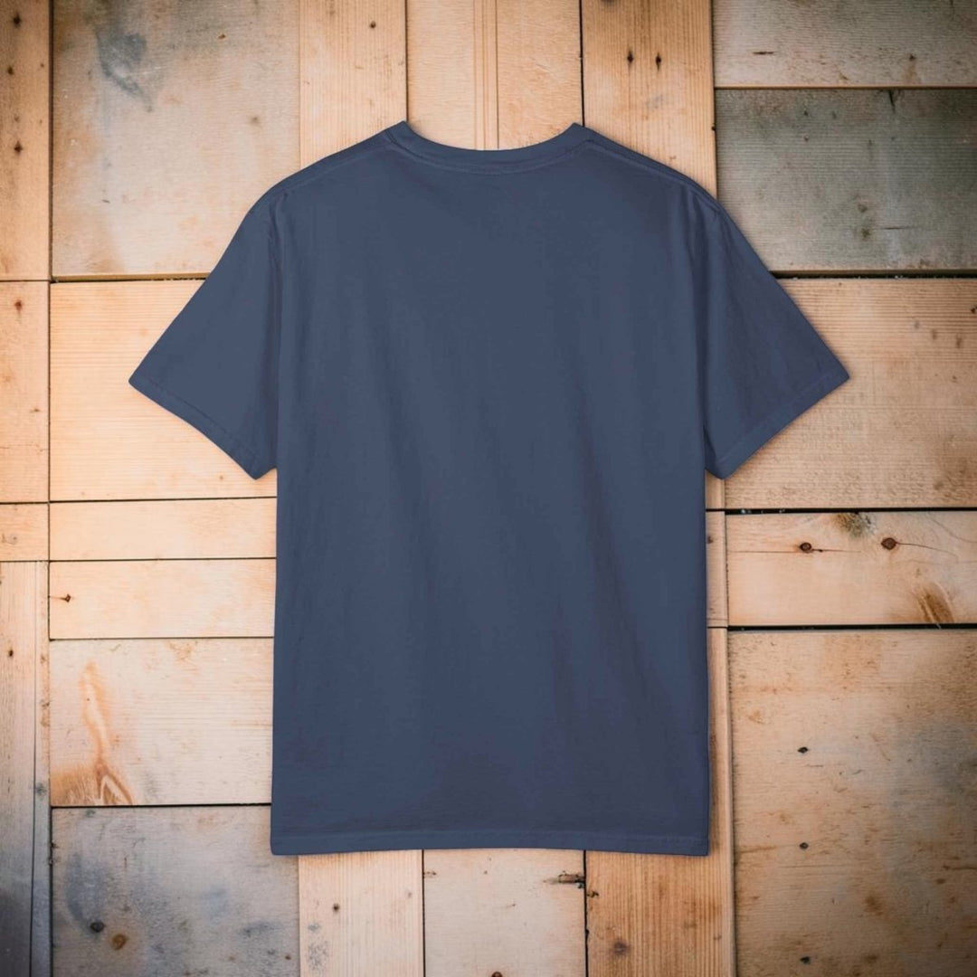 Vintage Wood Faded Lobster Graphic T-Shirt, 100% Ring-Spun Garment-Dyed Cotton