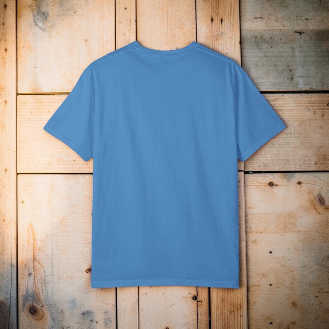Vintage Wood Faded Lobster Graphic T-Shirt, 100% Ring-Spun Garment-Dyed Cotton